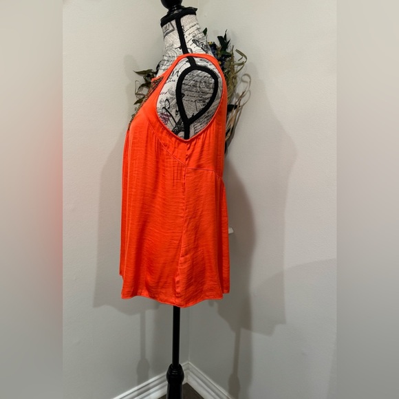 a.n.a Orange with Beaded Neckline Cut Out Tank Top size Medium - Picture 4 of 9